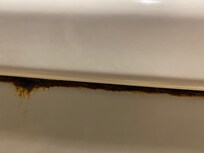 Trim on bathtub