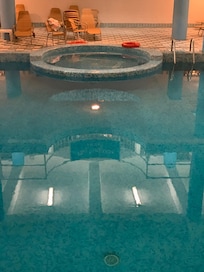 Piscina coperta riscaldata
