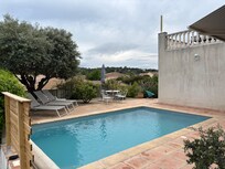 Pool including terrace