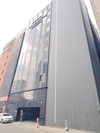 駐車場側の入口