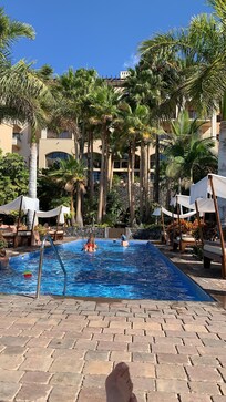 Une piscine chauffée