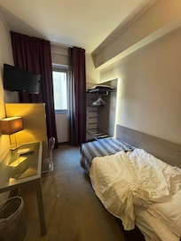Nice room, but wifi a bit slow, hope it could be improved
