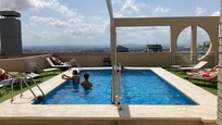 Piscine sur le toit