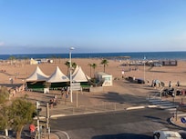 Stranden nedanför hotellet