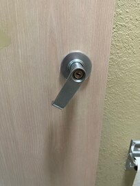 Bathroom door doesn’t lock