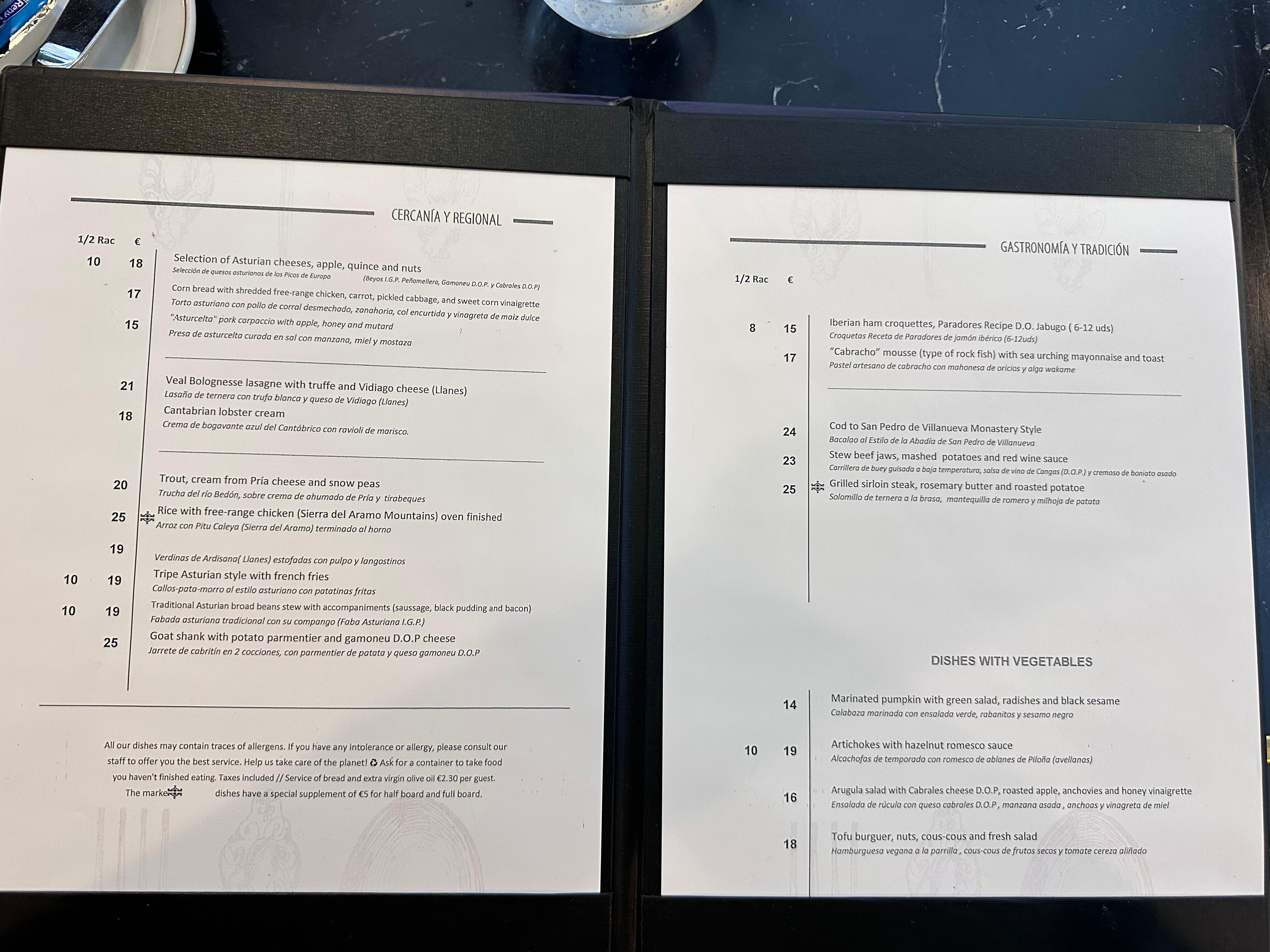 Evening menu - how do you tell which are starters and which are main courses? 