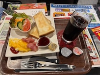American style free breakfast