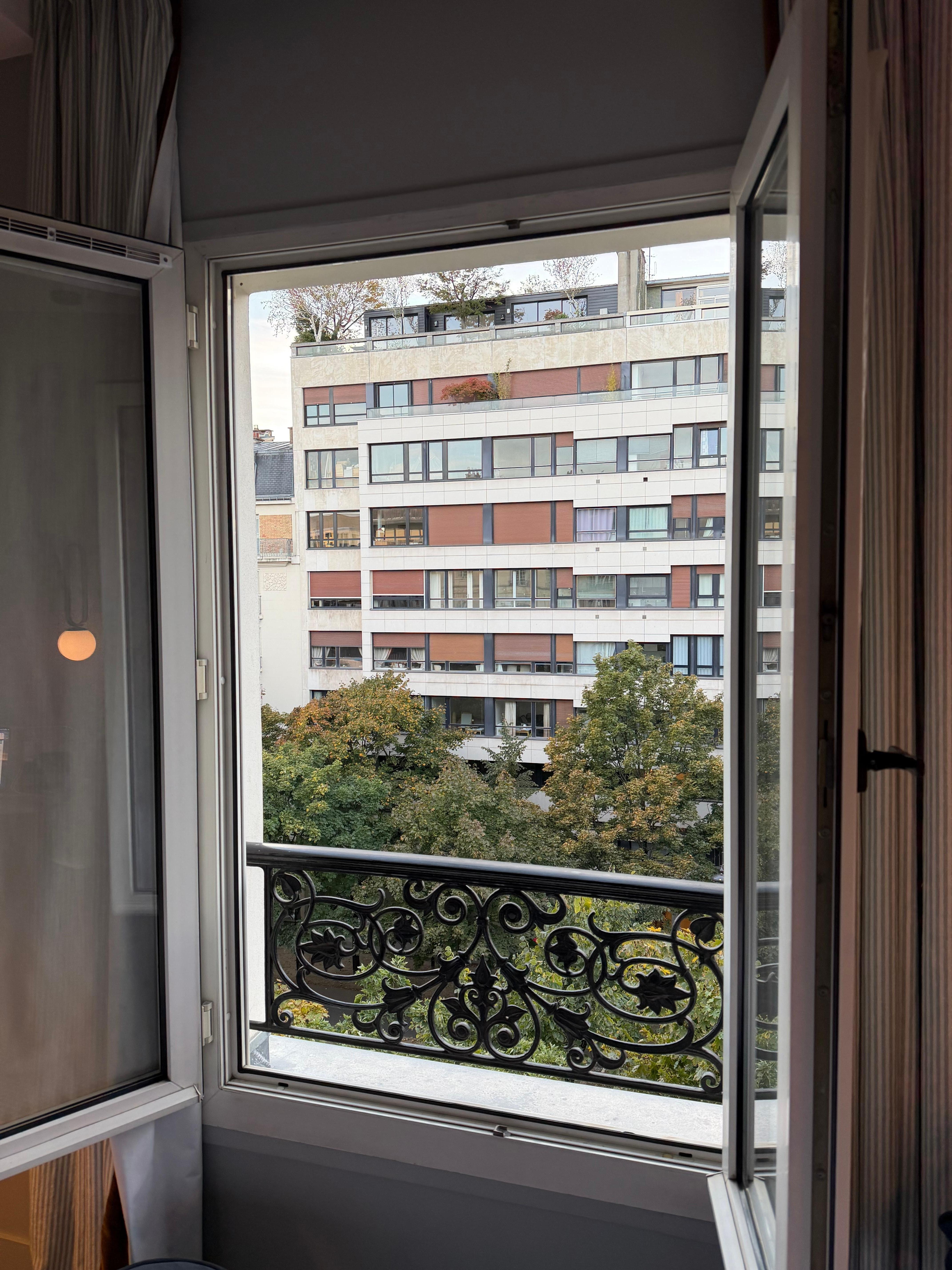 Window you can actually OPEN for fresh air.  So nice!