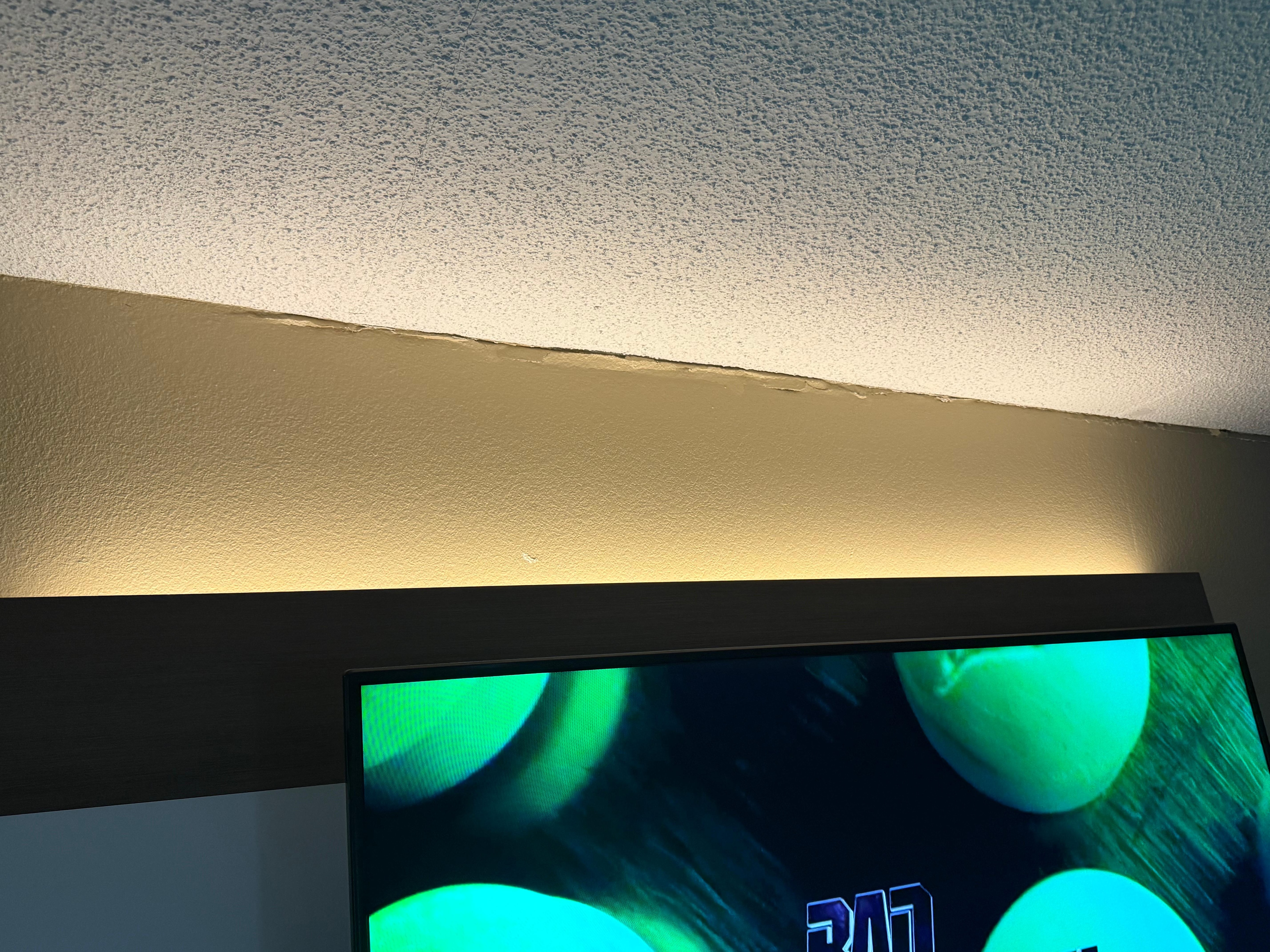 Sloping TV 