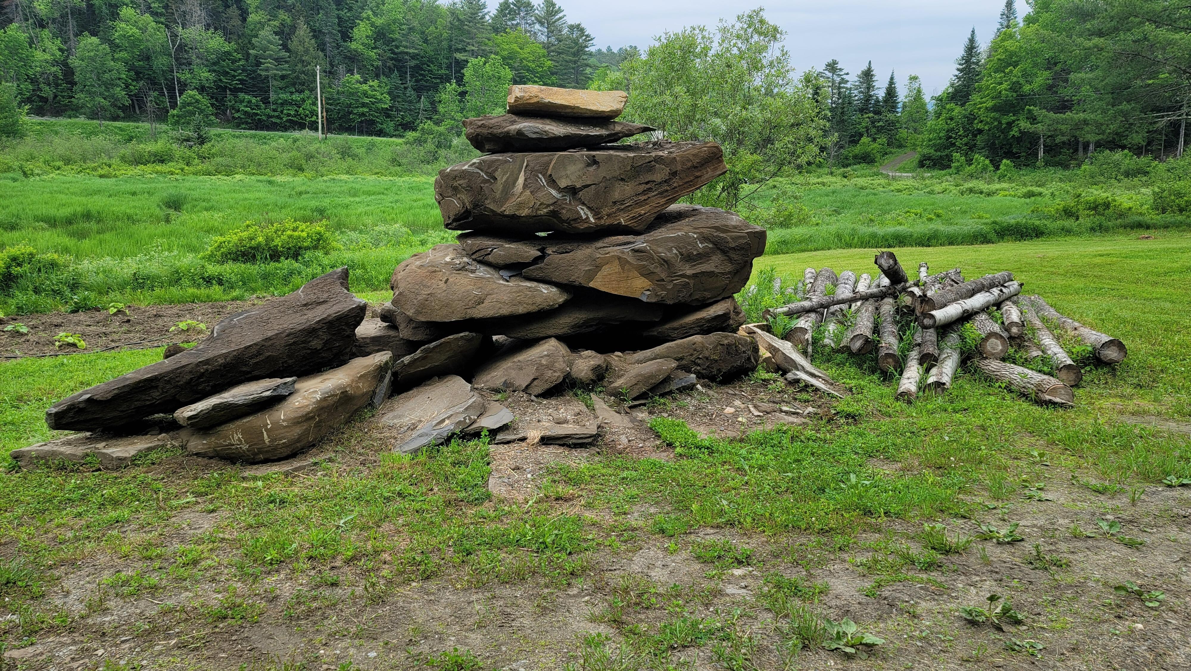 Rock sculpture 