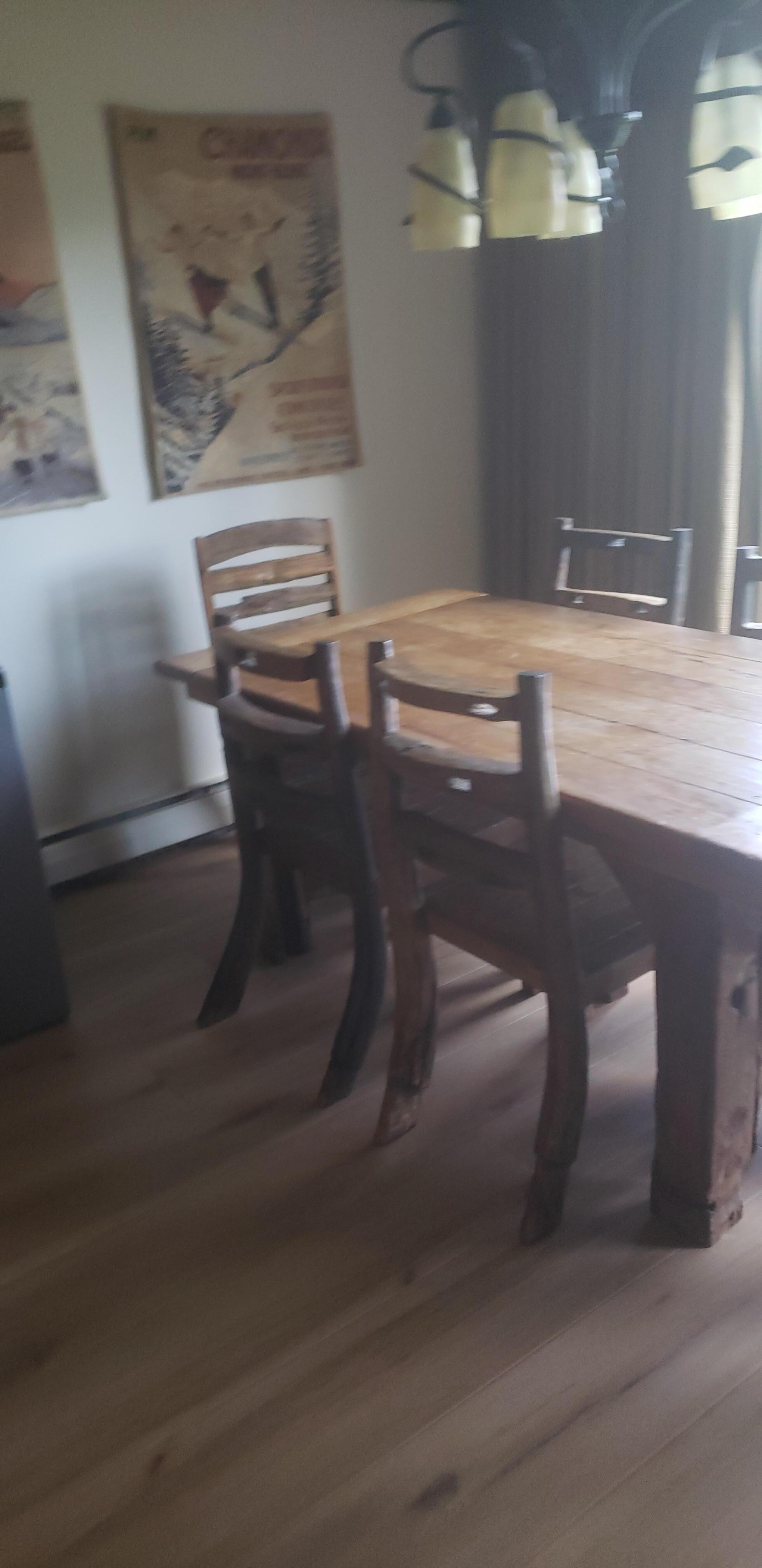 Dining room.