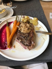 Største positive overraskelse var køkkenet, der præsterede mad i verdensklasse til meget overkommelige priser