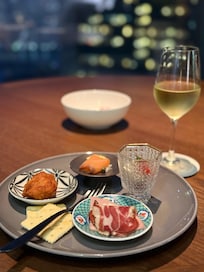 Snacks fra Executive Lounge.