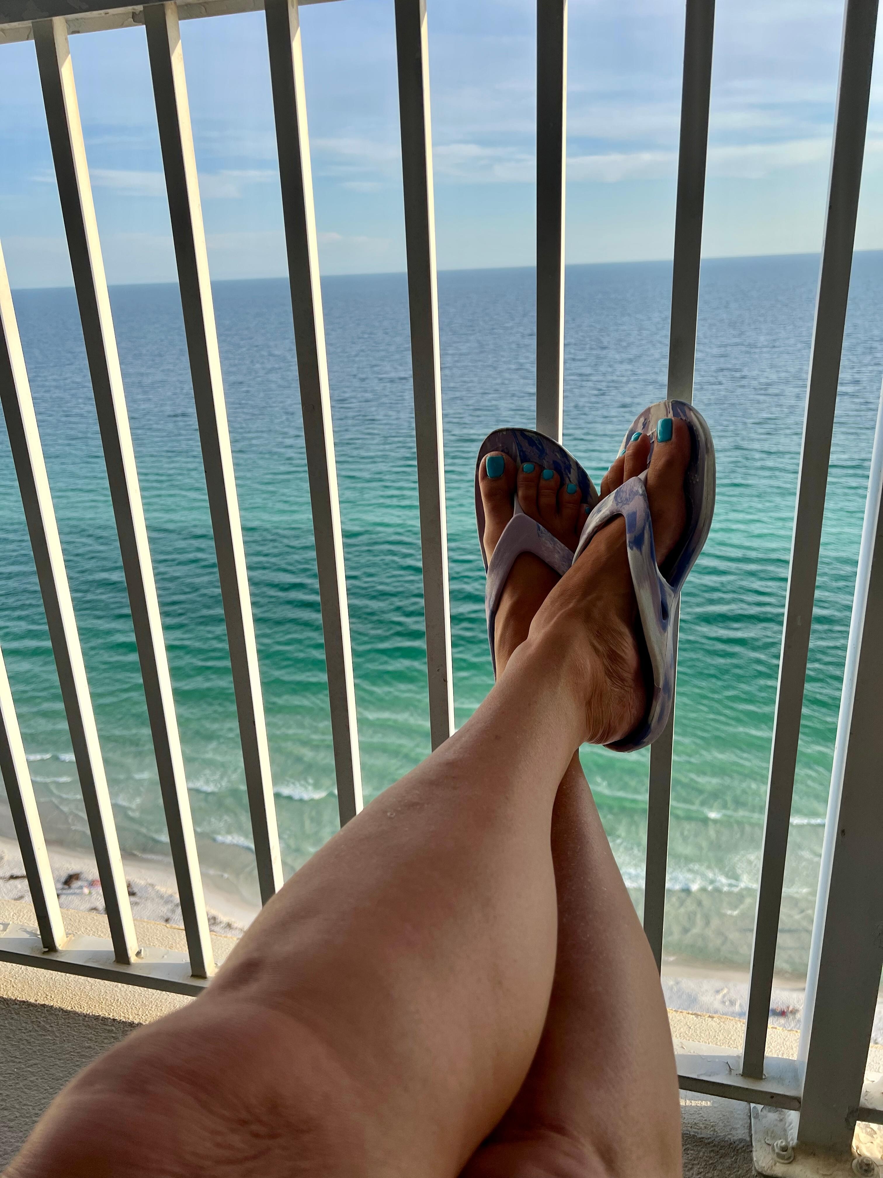 Relax watching the waves.