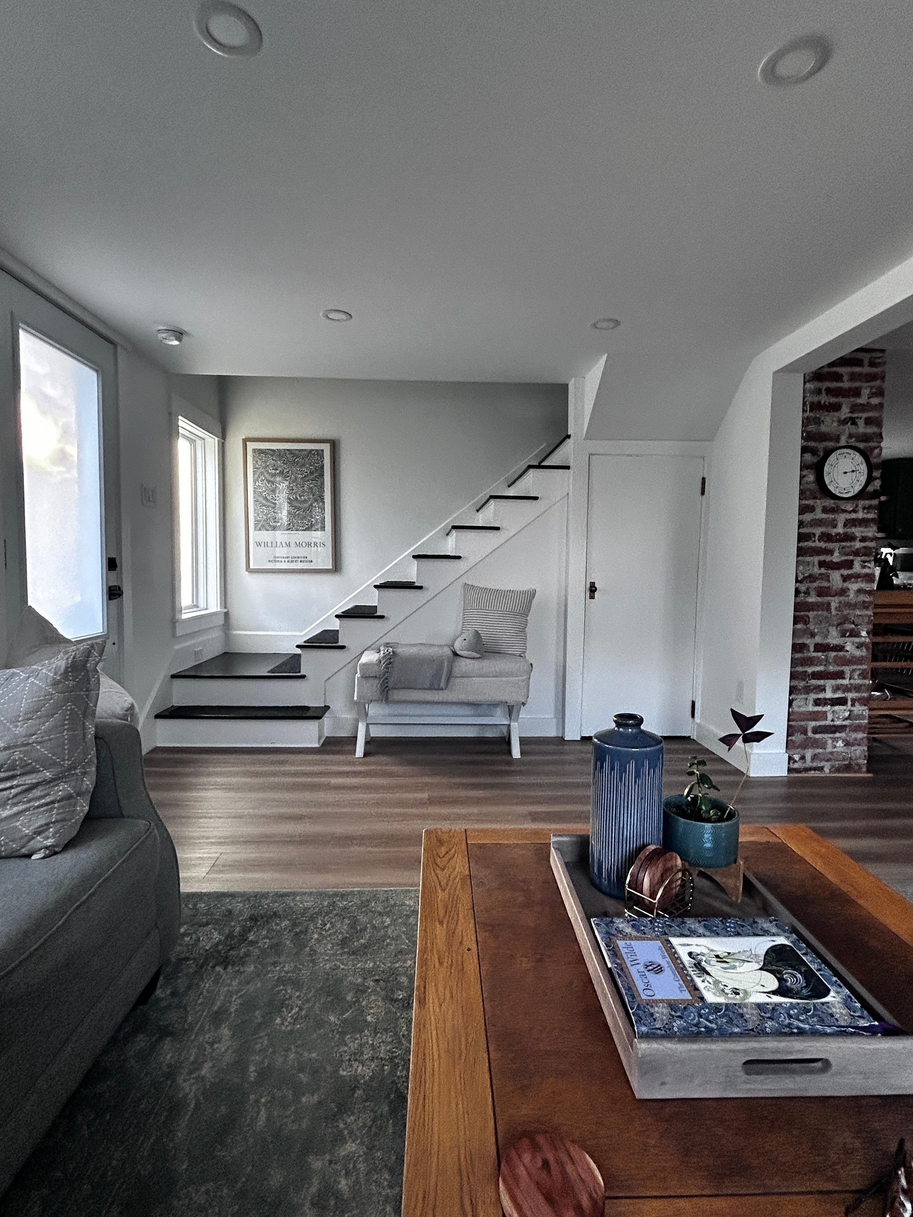 Living room and stairs to bedrooms 