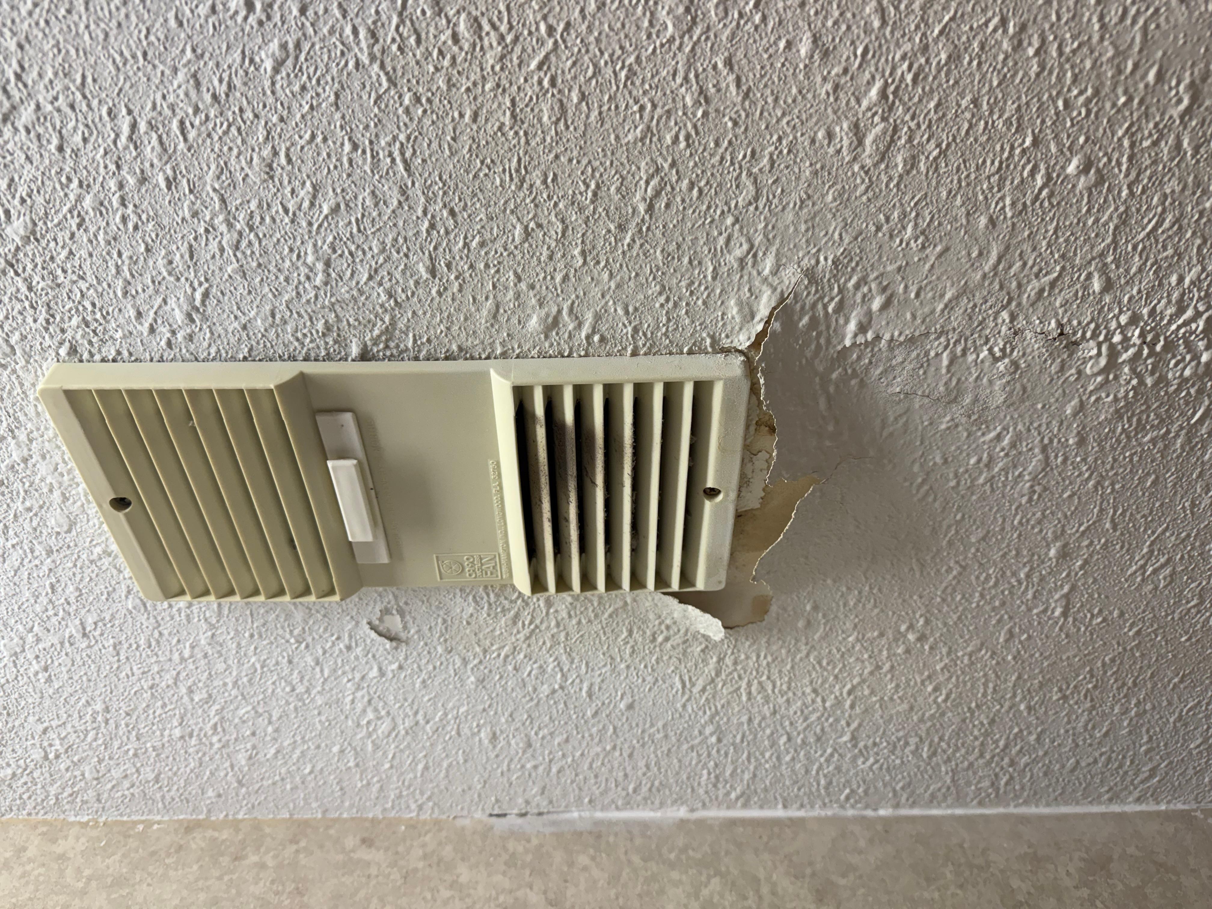 Bathroom ceiling 