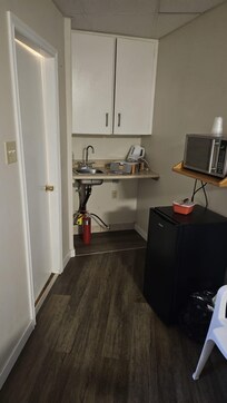 No kitchenette available even though mehtioned in the description