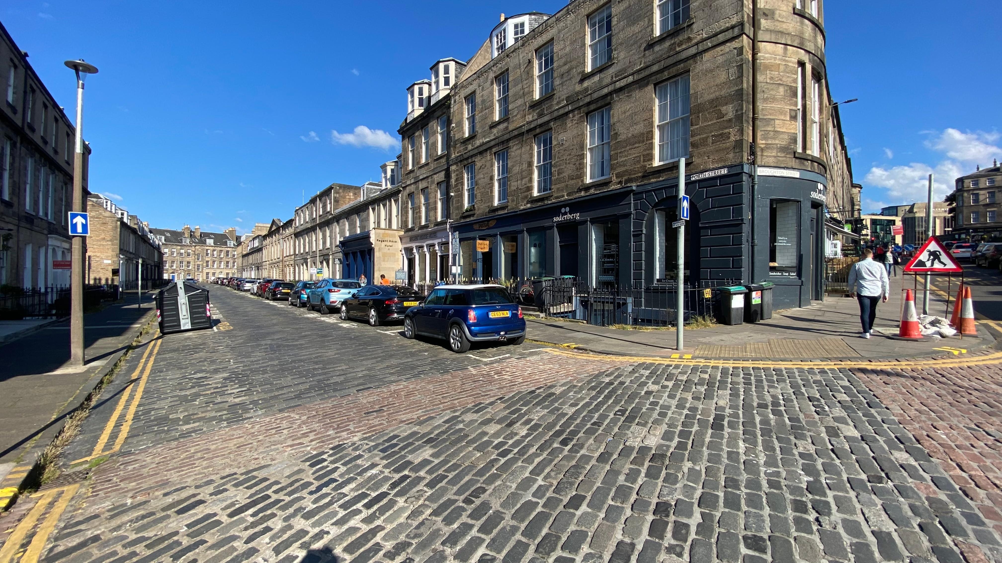 Stille og rolig gate