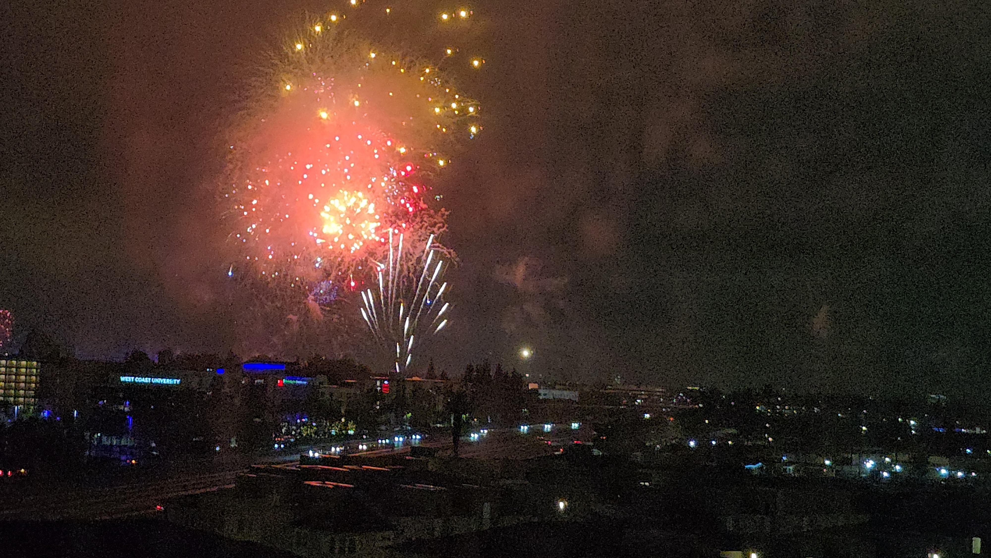 DISNEY fireworks from 7th floor. 