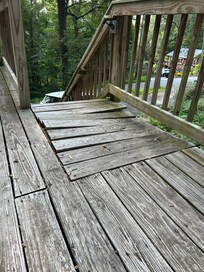 Loose decking