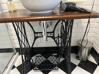 Gorgeous sewing machine table for the sink