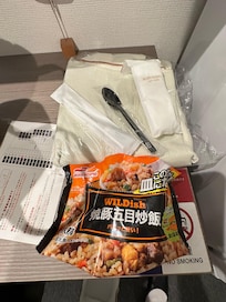 朝食代わりの冷凍チャーハンです