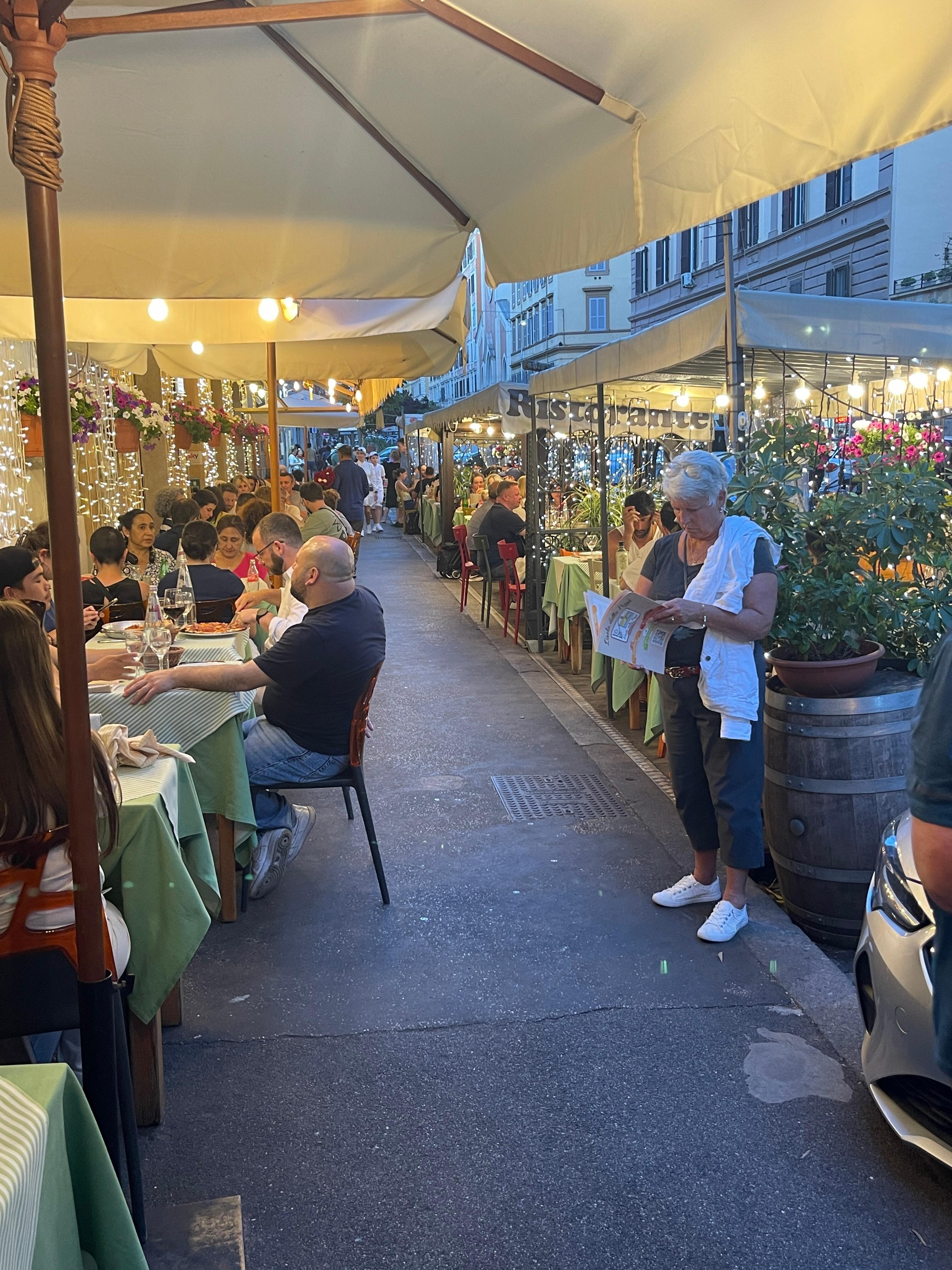 Lisola restaurant 