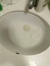 Imagine being offered a dirty room that other guests stayed in with unspread bed and garbage in the room as an alternative to the defective room...Charles giving us attitude as if we wanted too much just because I pointed out that the room was dirty.