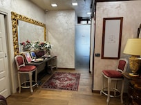 Dentro do hotel