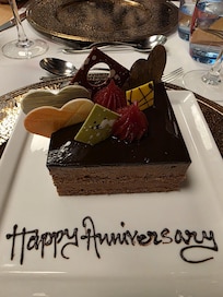 Surprised Anniversary Dessert 🍨 by RIU DUBAI