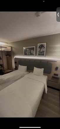 Twin room