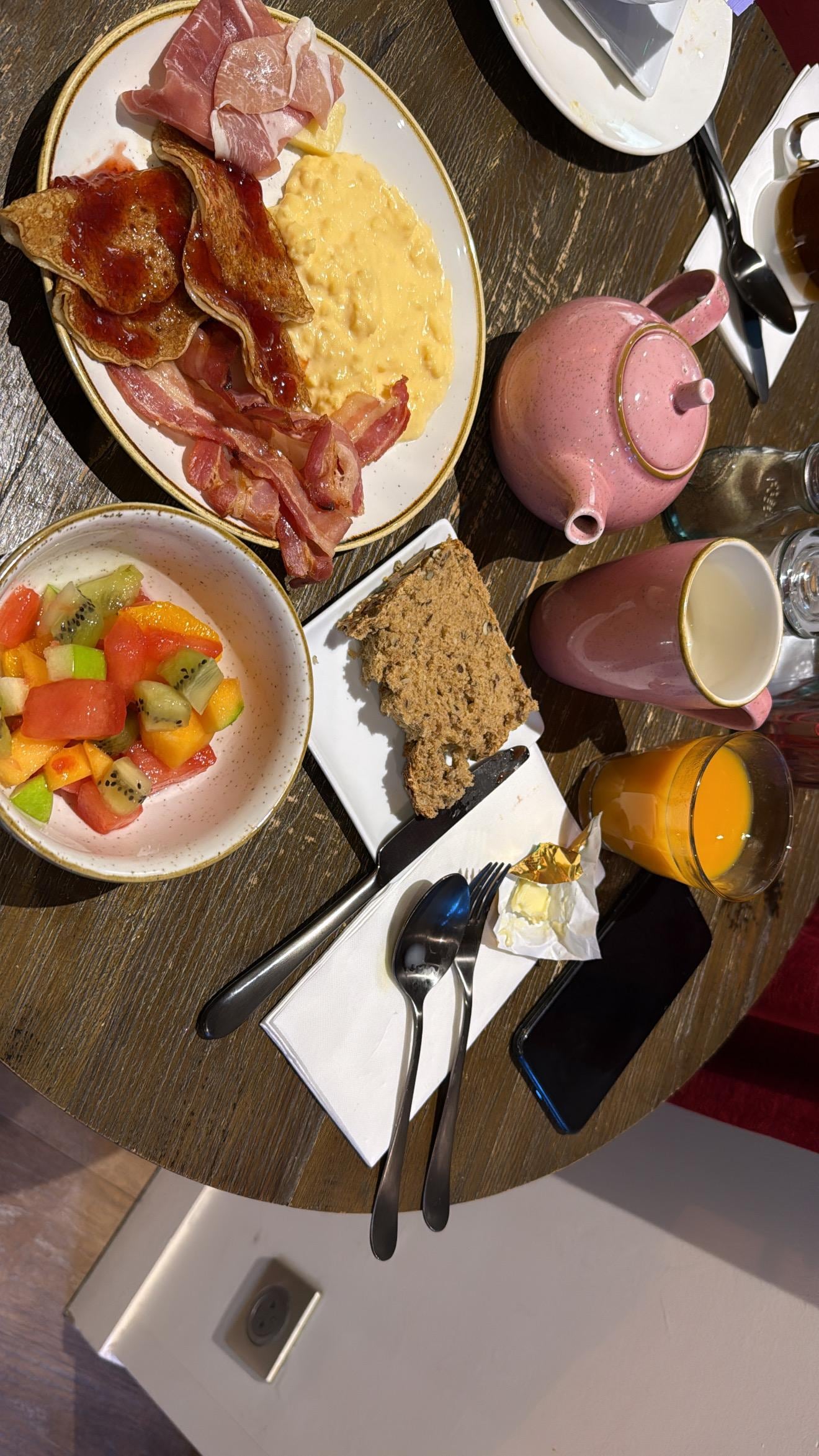 The continental breakfast at Esprit Libre restaurant 