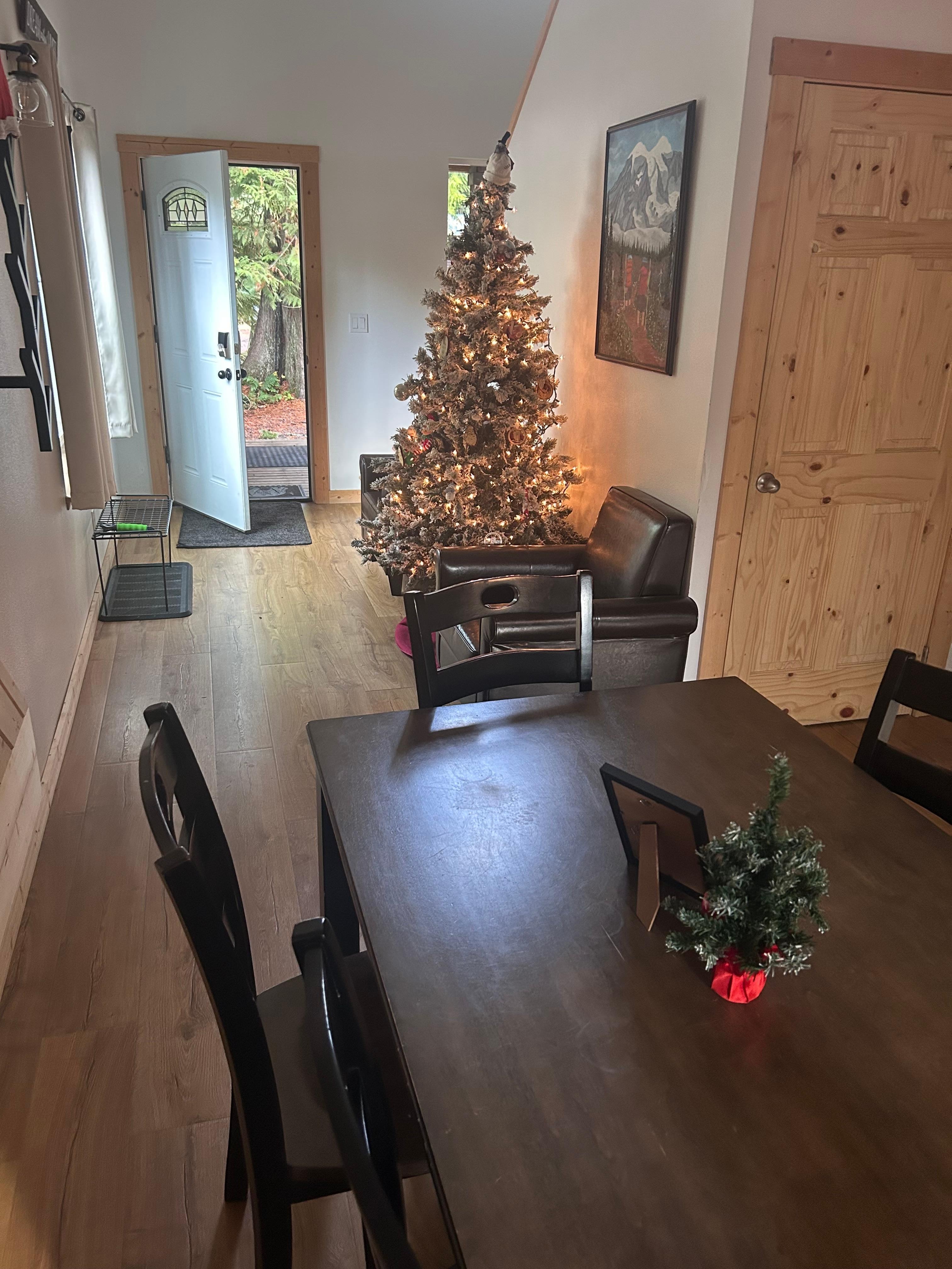 Decorated for Christmas. Great touch! 