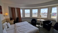 Hotelzimmer, Bett