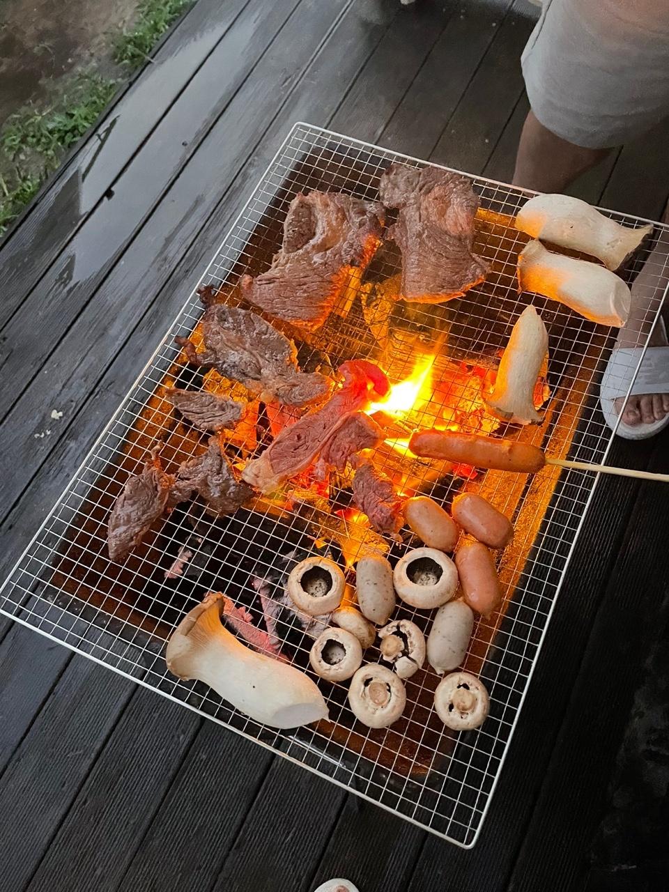 고양이가 기다리는 밥상^^*