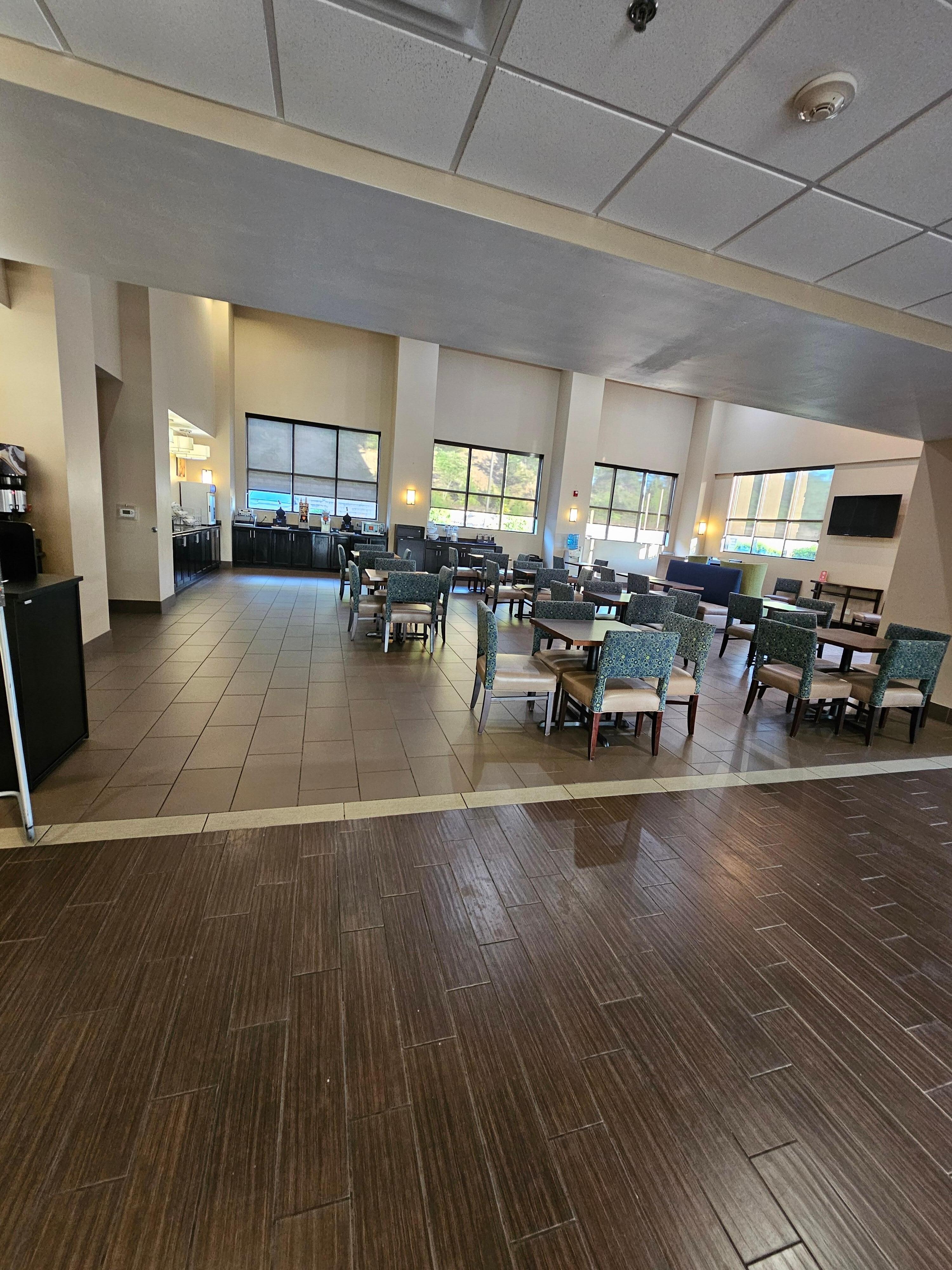 Breakfast area