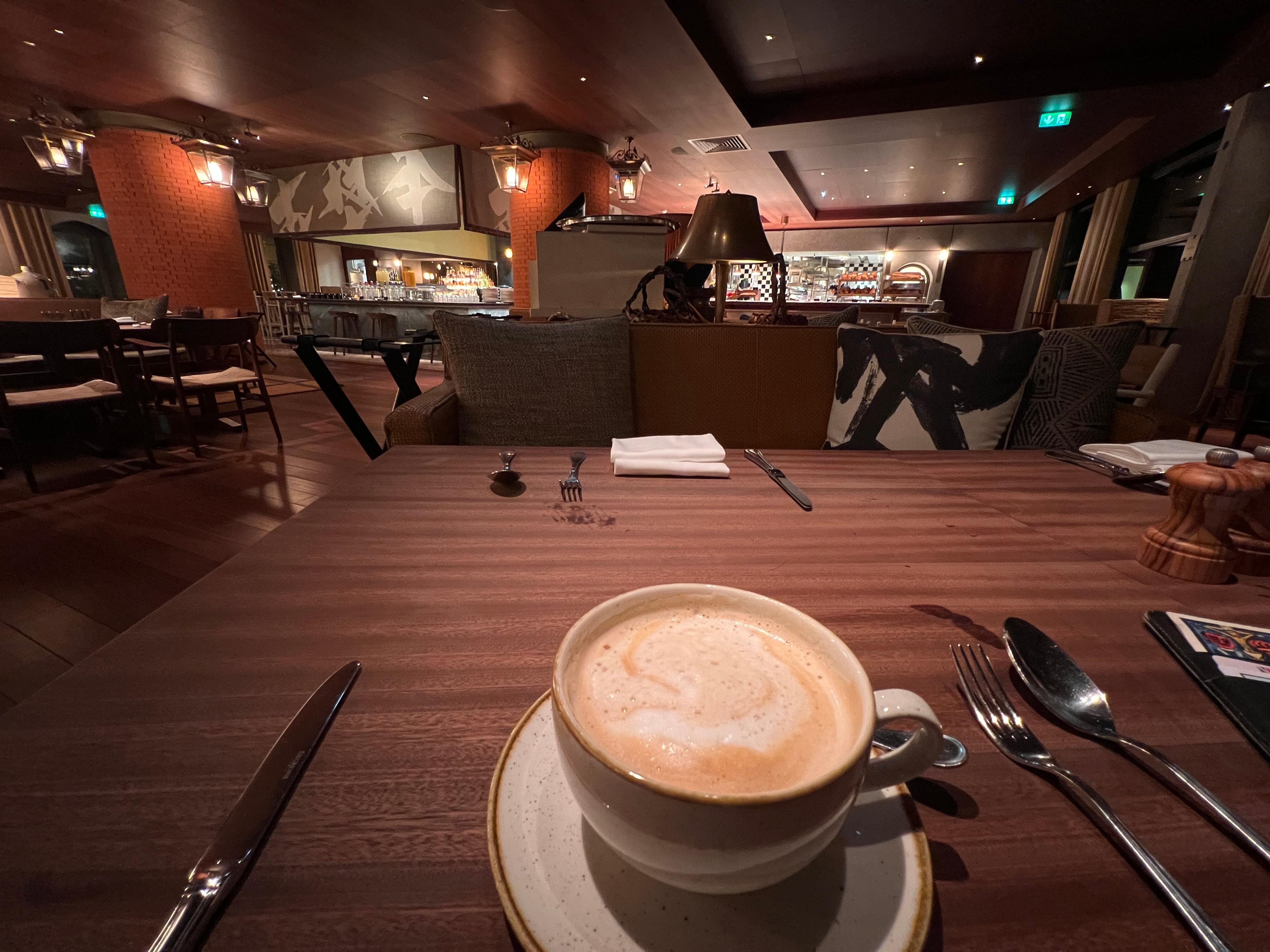 Quiet petit dejeuner