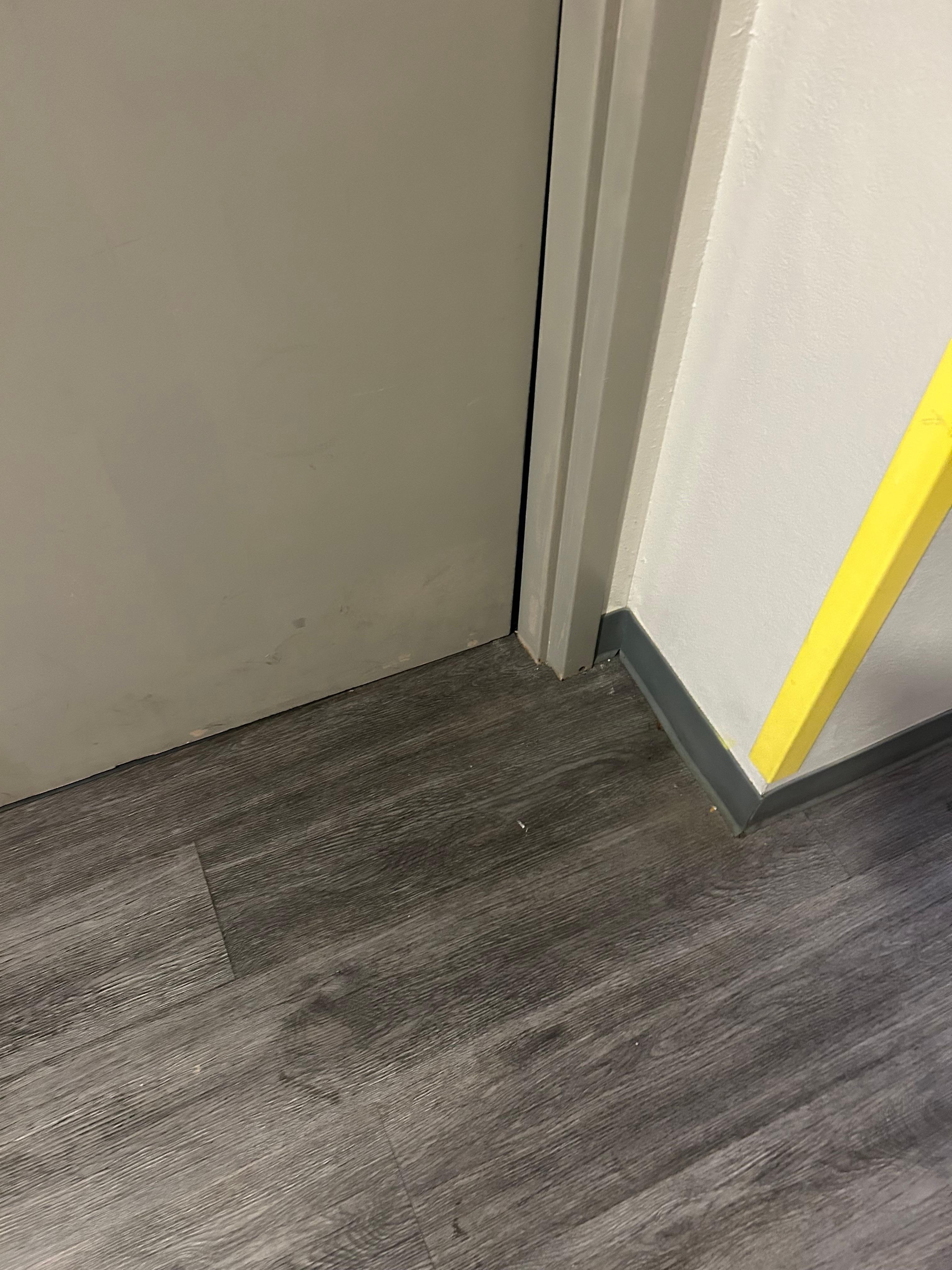 Someone had attempted to break in Jamb bent