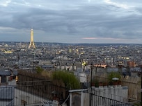 Amazing view out the balcony door!!