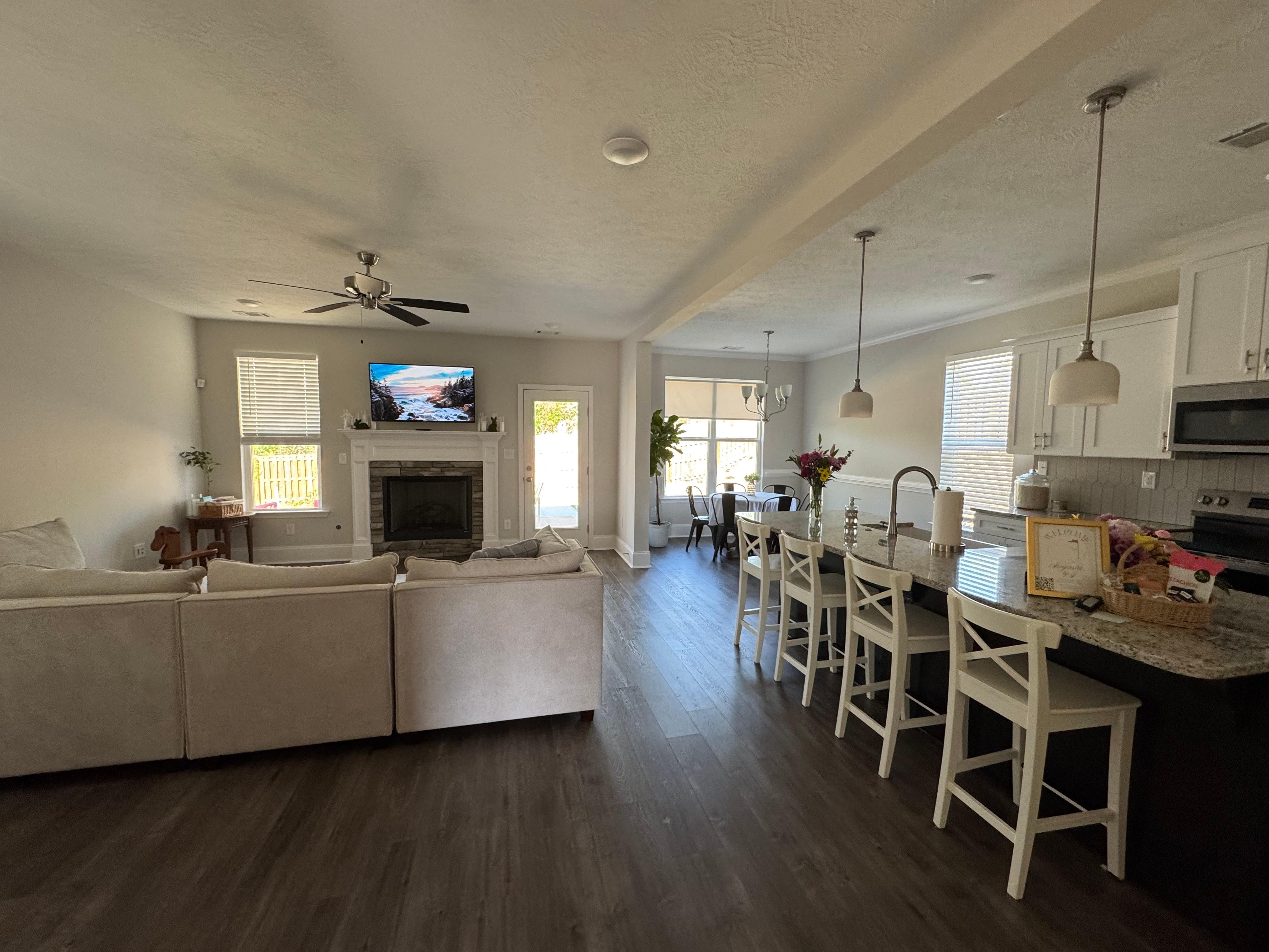 View of dinings and living 