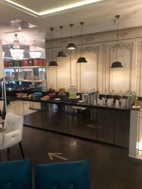 Snacks og drikkelse gratis hele dagen