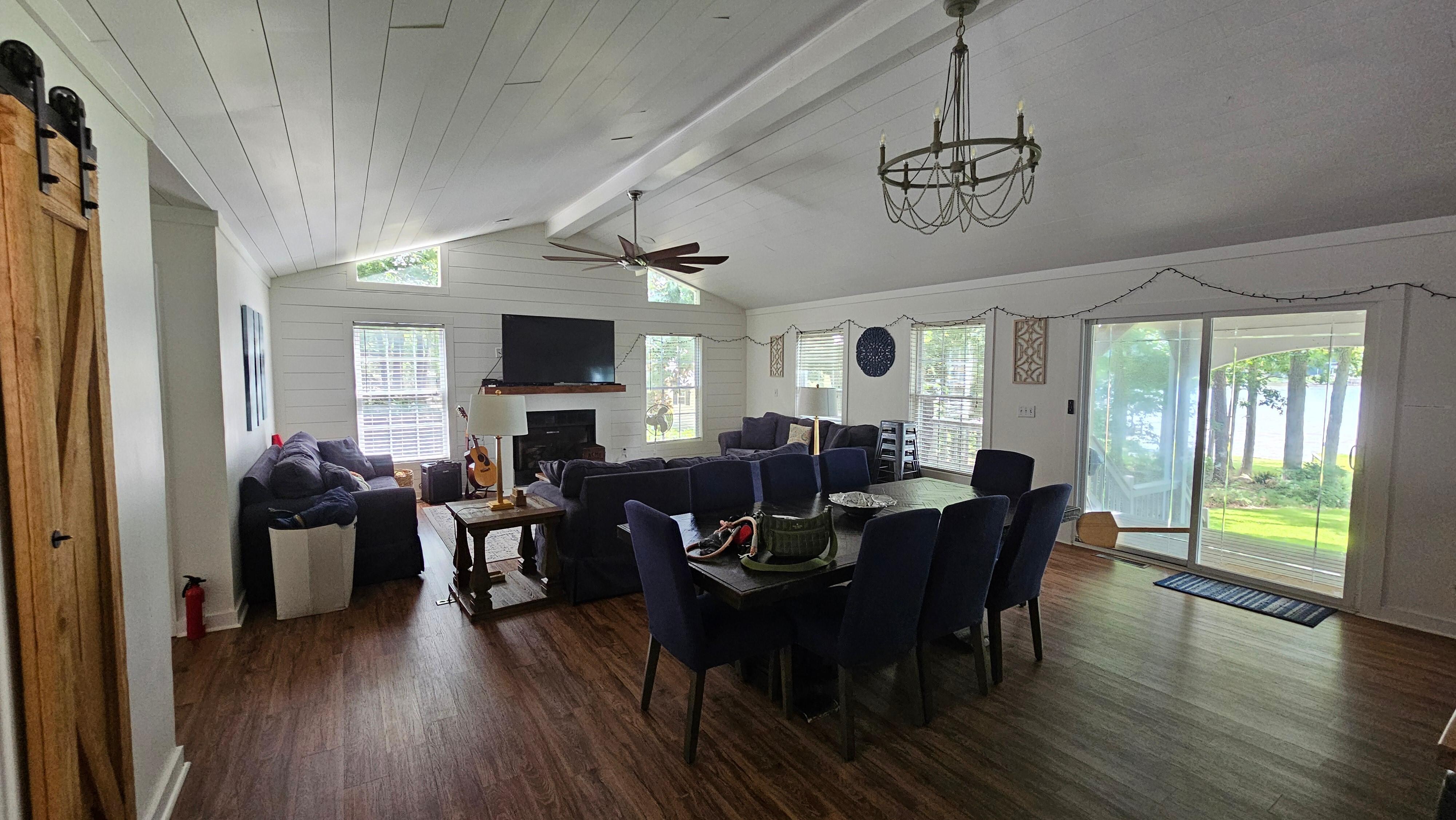 Open living room, dining area and kitchen!