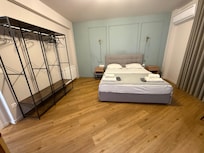 En-suite bedroom