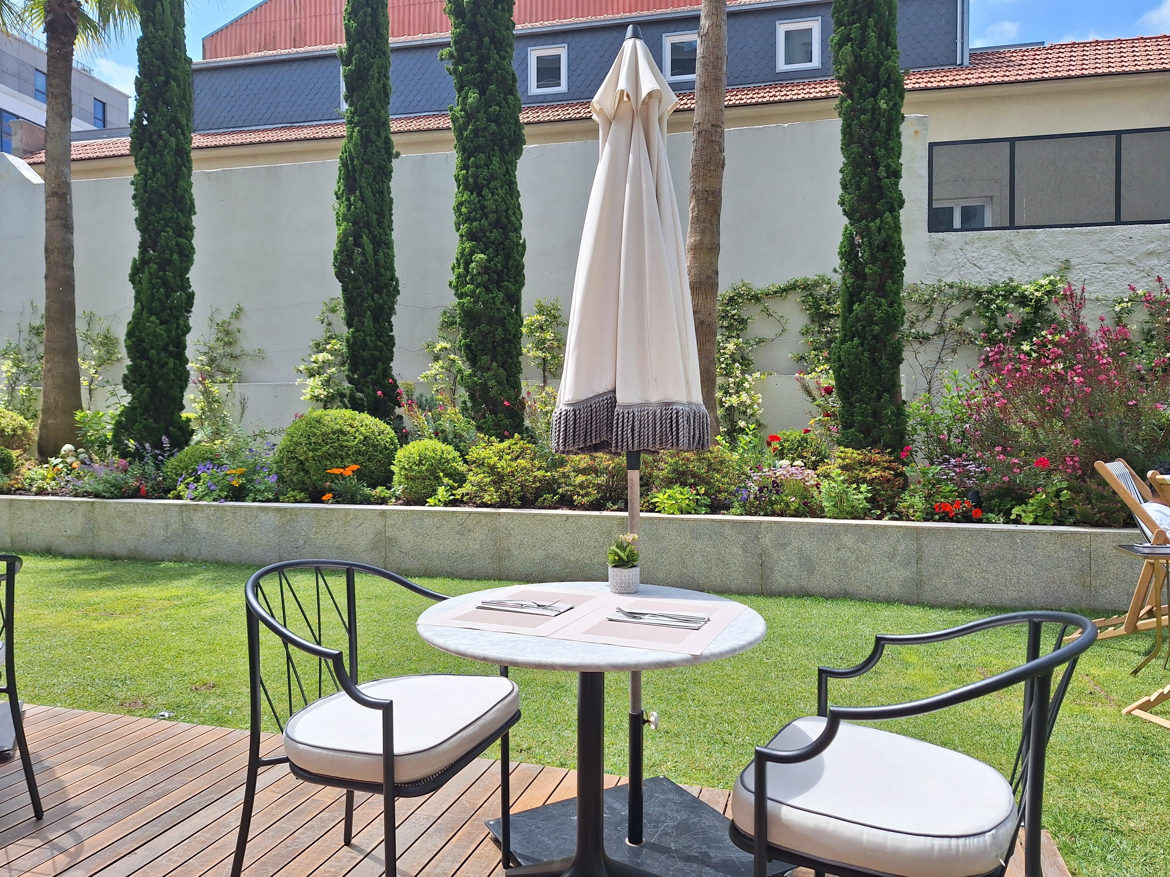 Terrace / garden