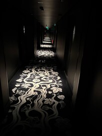Halhallway