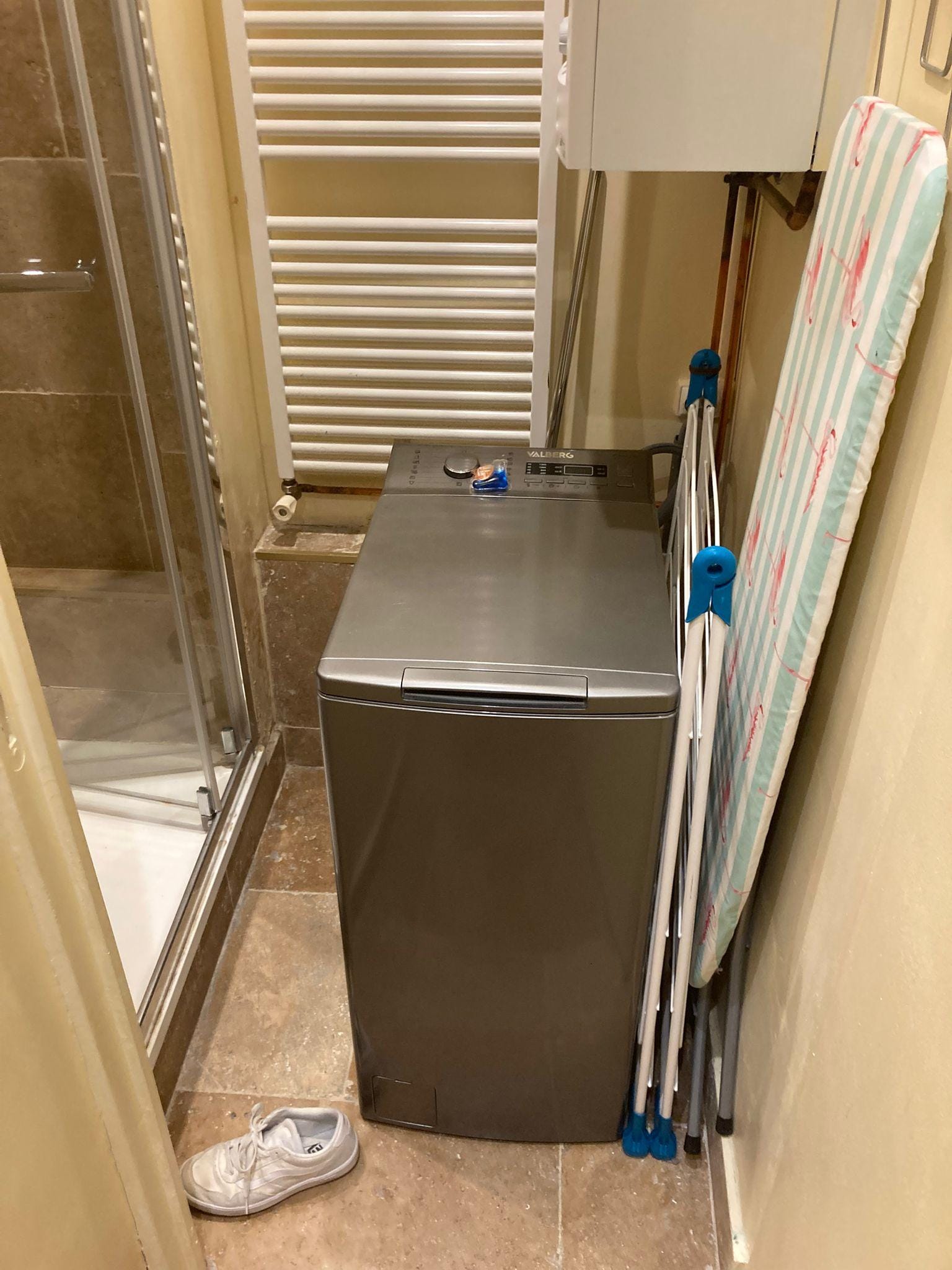 Space available in shower room