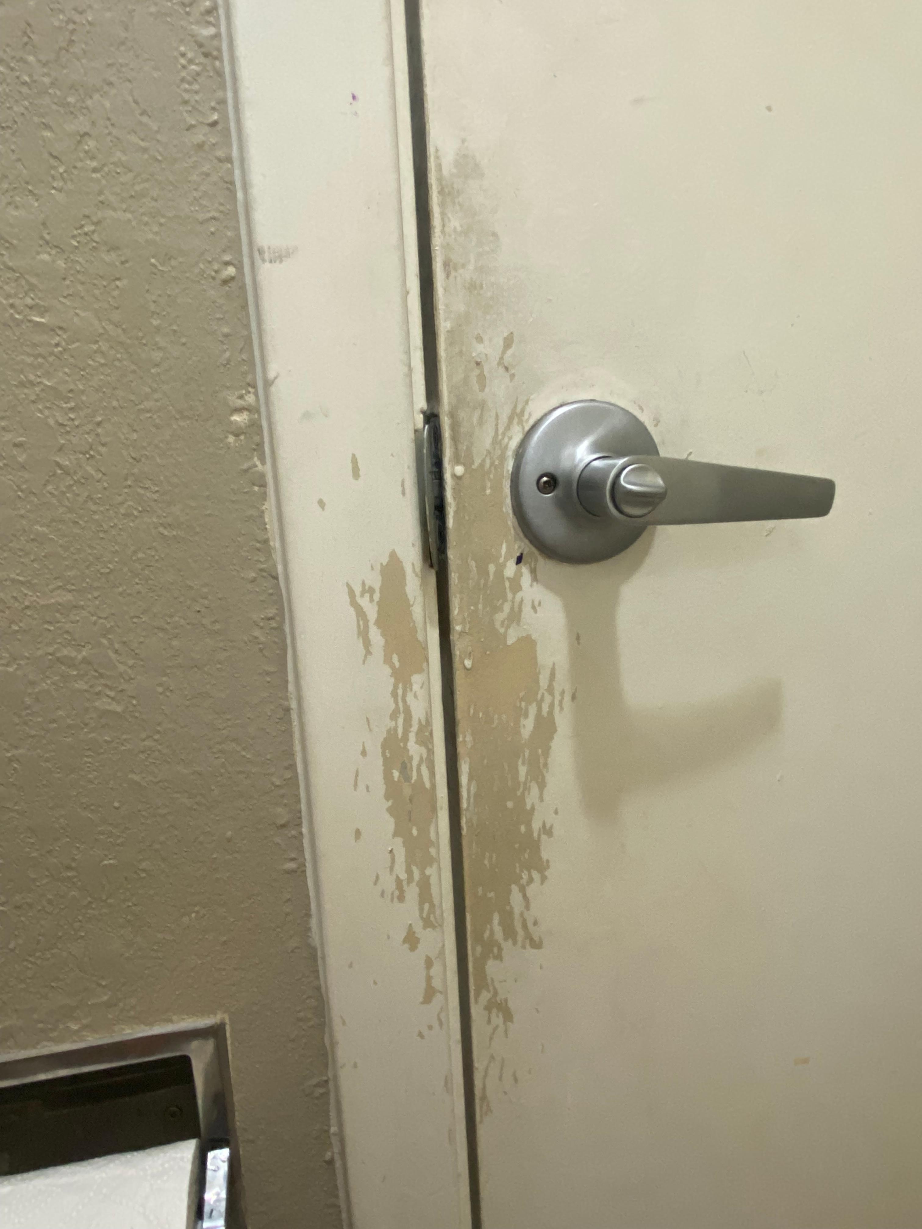 Puerta del baño no cerraba