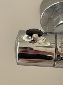 Doccia e componenti di arredo rotti