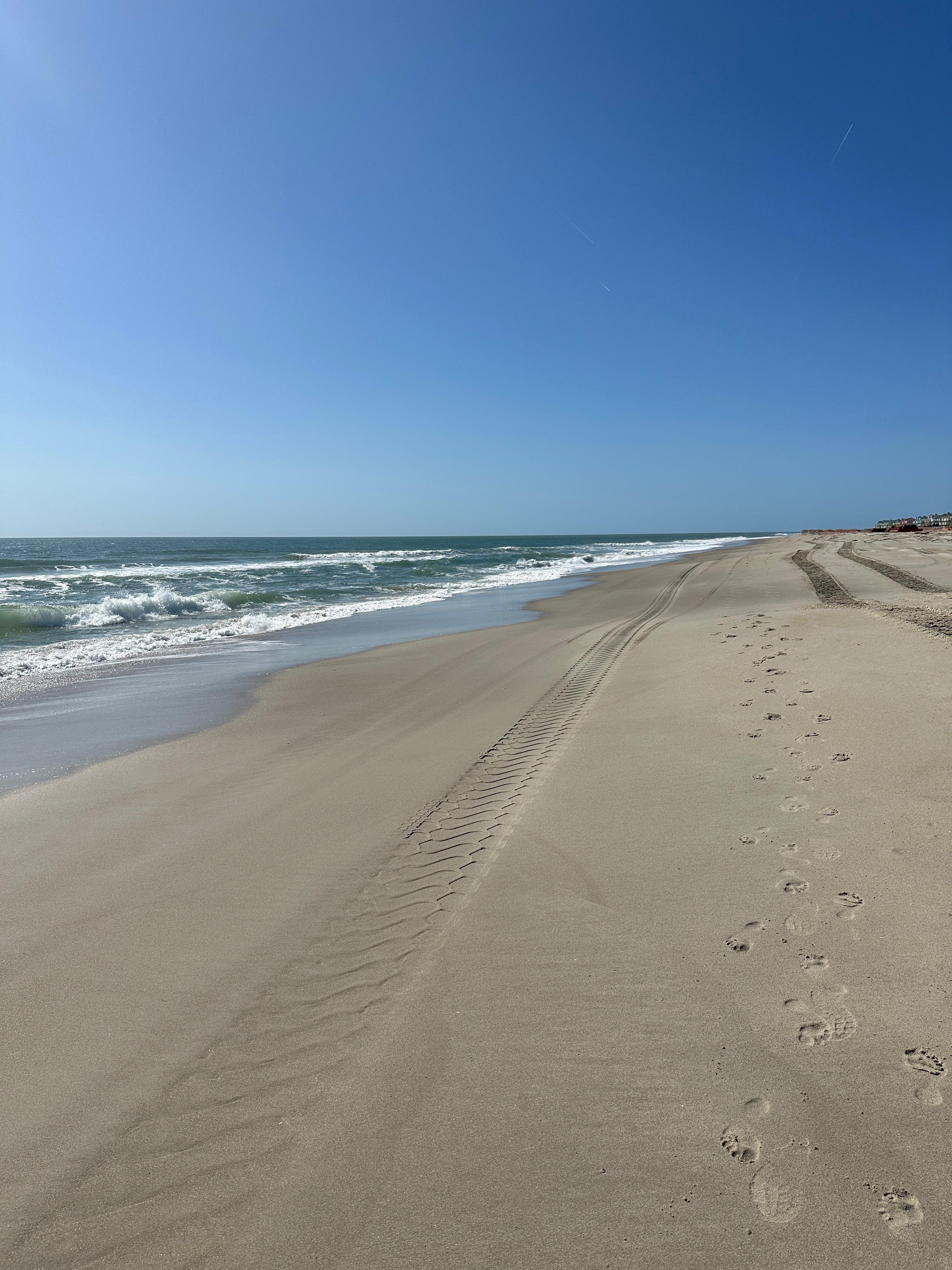 Wide sandy beach that was almost completely empty 