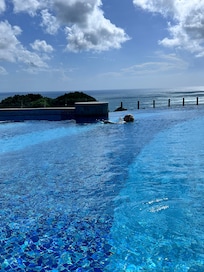 Segara rooftop pool